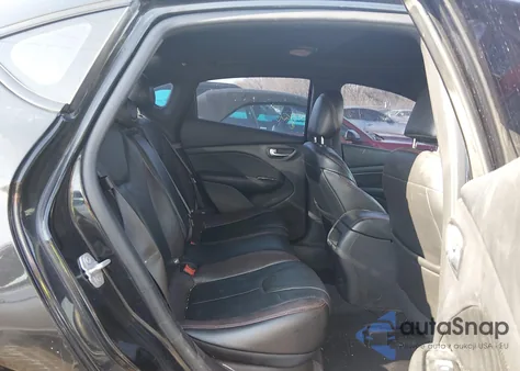 2014 Dodge Dart Gt z USA, uszkodzony, nr VIN 1C3CDFEB4ED919096